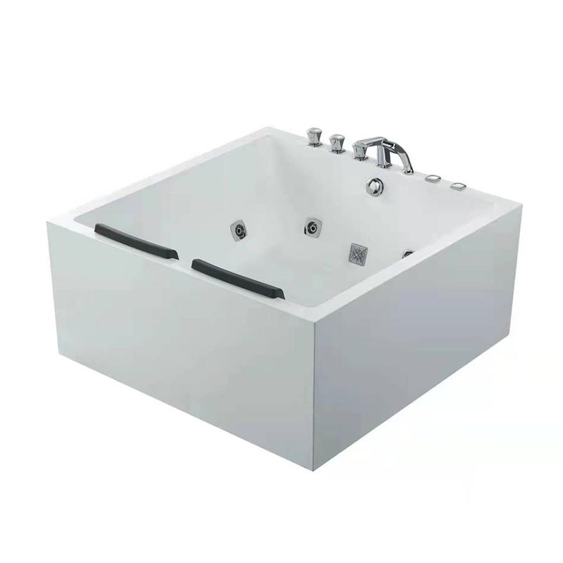 Standard Freestanding Bibula Tub